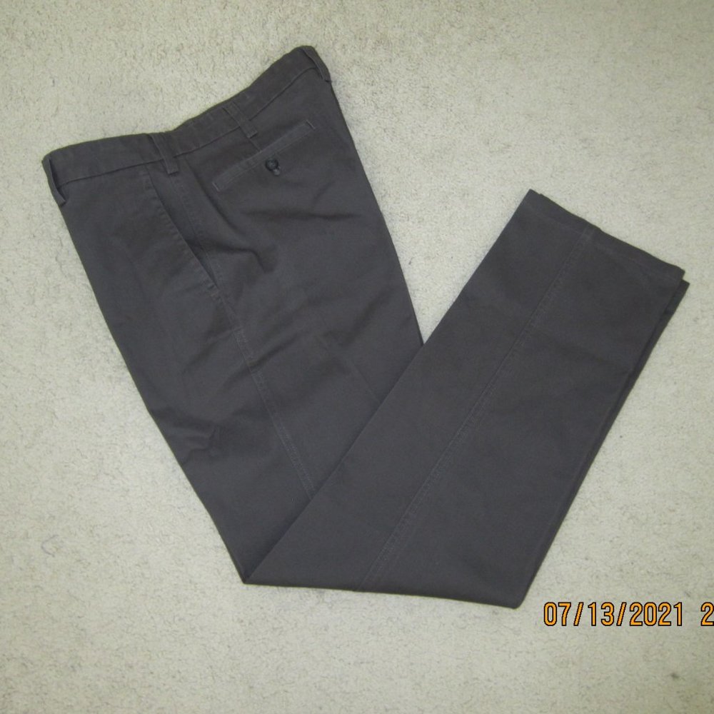 Mens Joseph Abboud Size 34 x 34 Chino Pants